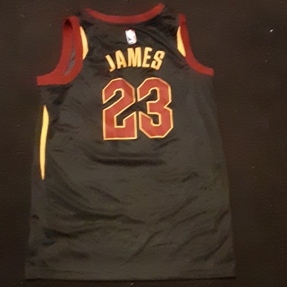one, karl Anthony towns and lebron james Jersey - Picture 4 of 4